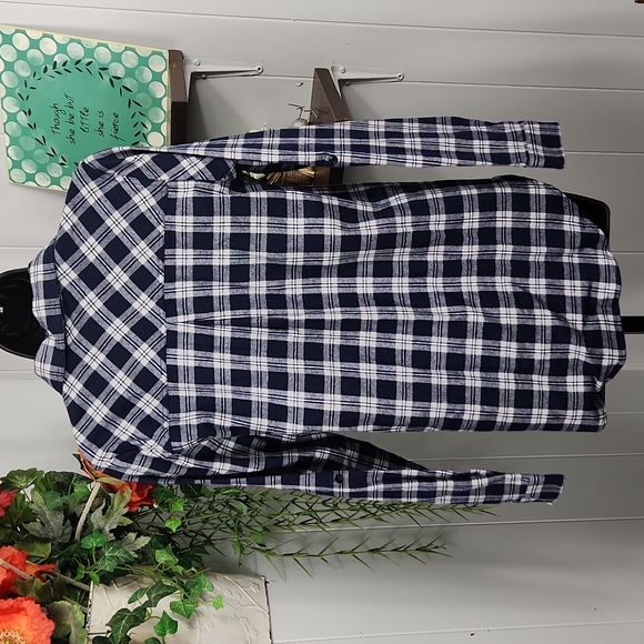 NFL Seattle Seahawks Plaid Logo Flannel - Picture 6 of 8